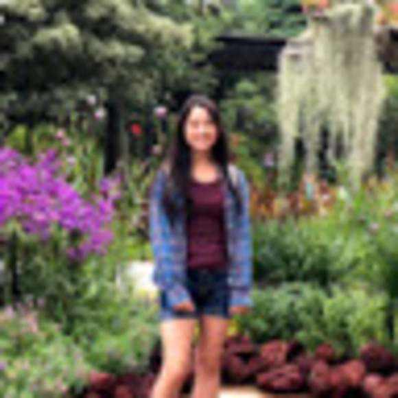 Meet your Posher, Isabelle - Picture 1 of 1